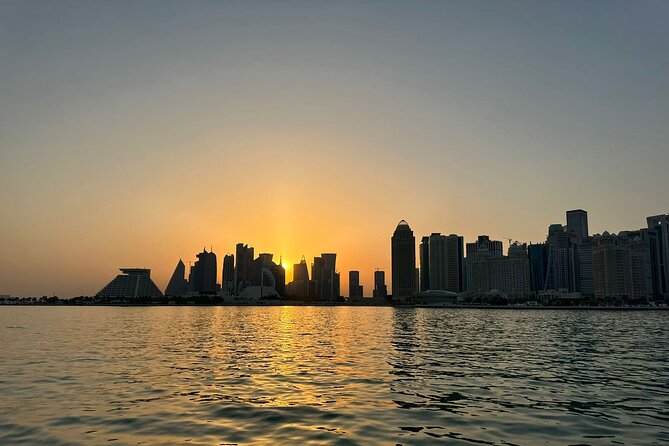 2 Hours Private Guided Boat Tour in Doha - Inclusions and Services