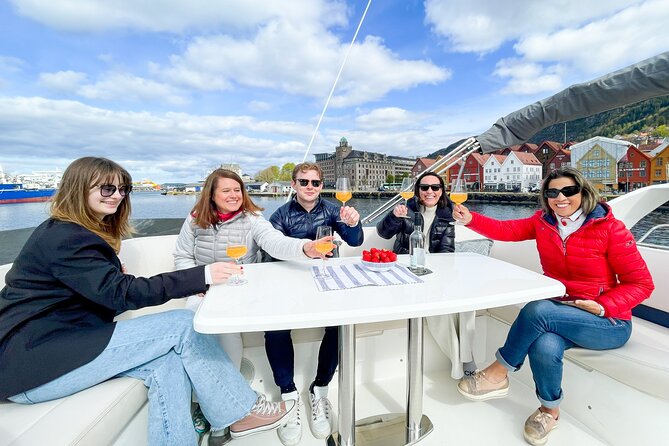 3 H Private Yacht-Cruise Around Bergen - Highlights of the Private Yacht-Cruise