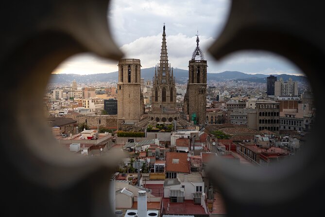3-Hour Private Barcelona Gothic Quarter Photography Tour - Photography Equipment
