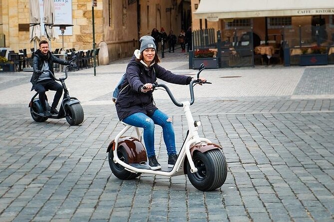 3 Hours Guided Hamburg E-Scooter Tour - Tour Details