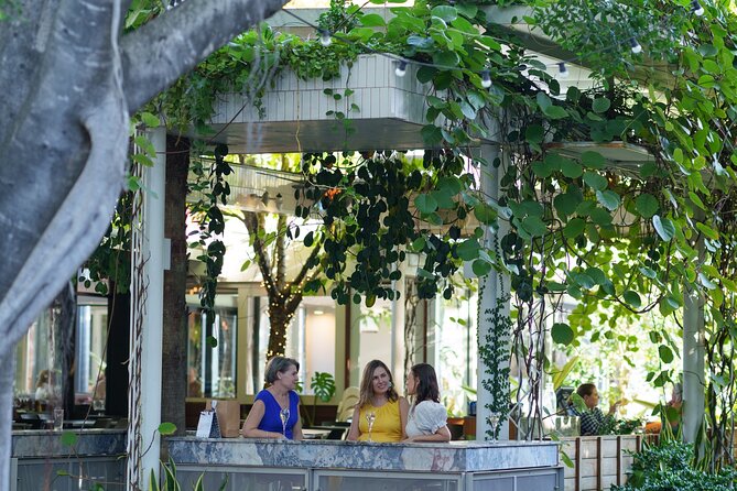 4 Hours of Shopping in Brisbane With a Personal Stylist - Price and Booking Details