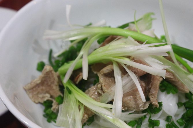 5 Dishes Class Cooking Class & Local Market Tour - Learning Traditional Dish Recipes