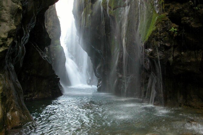 5-Hour Shared River Trekking in Kourtaliotiko Gorge - Gorge Overview