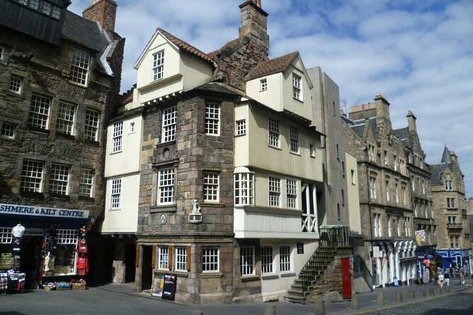 A History of Witchcraft in Edinburgh: A Self-Guided Audio Tour - Haunted Locations Linked to Witchcraft