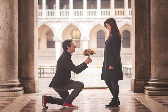 A Must Have City Portrait Session - Experience Overview