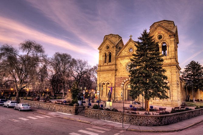 A Walking Tour of Santa Fes Most Beautiful and Historic Sites - Historic Plaza and Palace of the Governors