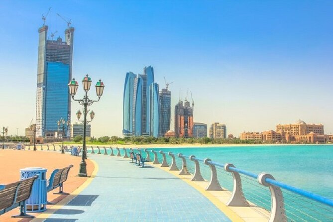 Abu Dhabi Tour From Dubai With International Buffet Lunch at Emirates Palace - Buffet-Style Lunch at Emirates Palace Hotel
