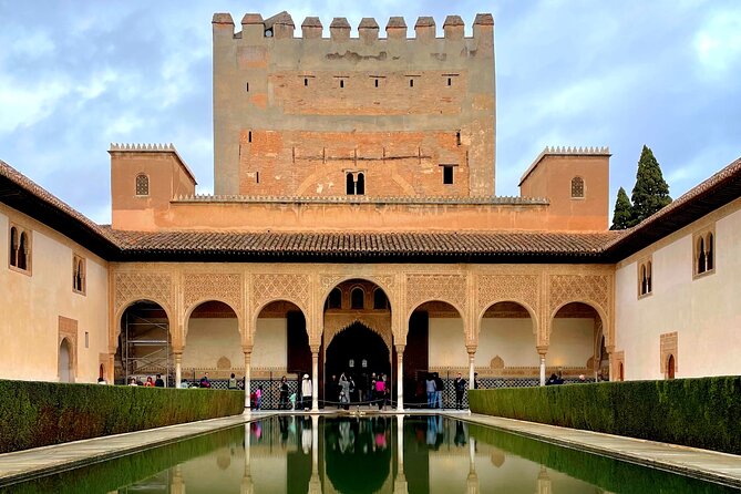 Alhambra Private Tour - Tour Details