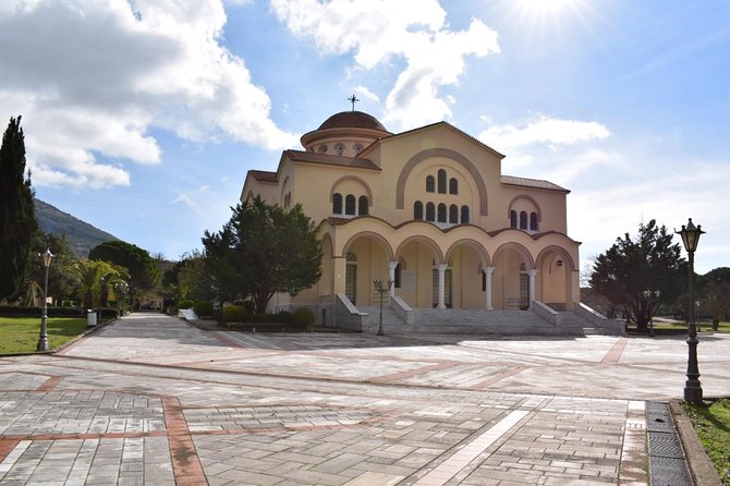 ALL DAY Private Tour - Kefalonia - Tour Guide and Service