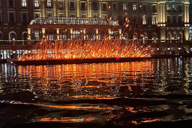 Amsterdam Lights Cruise With Hot Chocolate and Snacks - Activity Highlights