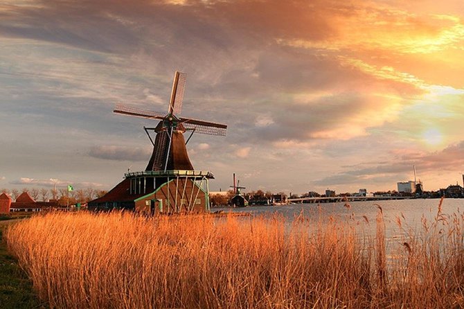 Amsterdam: Tour to Zaanse Schans, Volendam, Marken,Edam and Amsterdam Bus Tour - Village Exploration