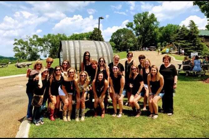Arrington Vineyard Winery Round-Trip Shuttle Transportation From Nashville - Tour Description and Customer Experience