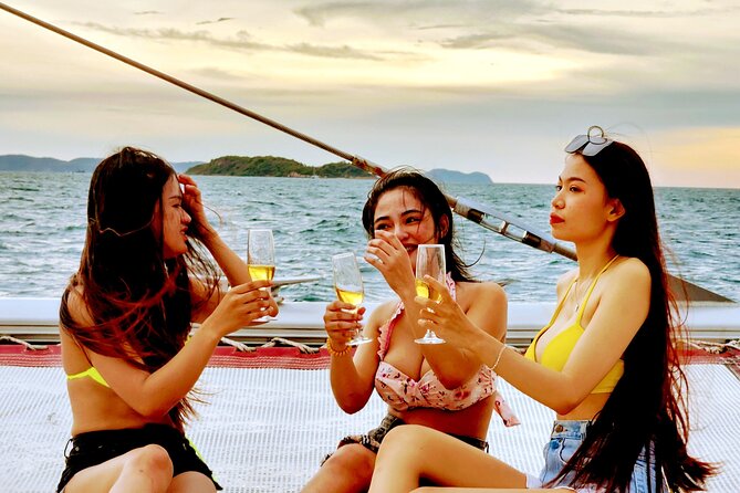 Baliblue Sunset Yacht Party Cruise With Music and Dancer - Overview of the Baliblue Sunset Yacht Party Cruise