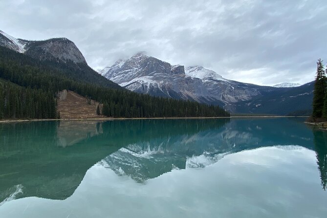 Banff & Yoho Parks Lake Louise Moraine Lake Emerald Lake - PRIVATE TOUR - Meeting and Pickup Information
