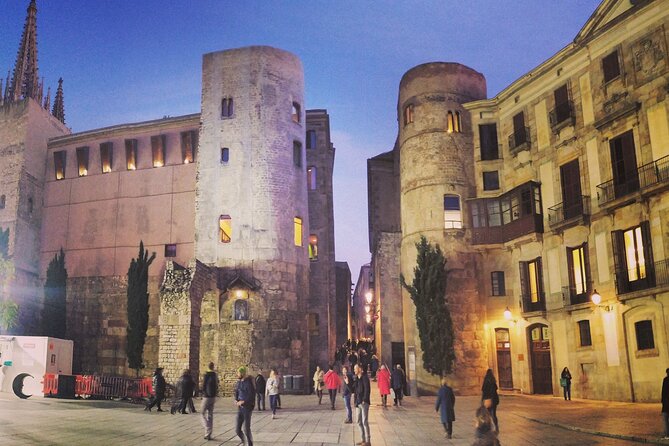 Barcelona Historical Walking Tour With Guide - Highlights of the Tour