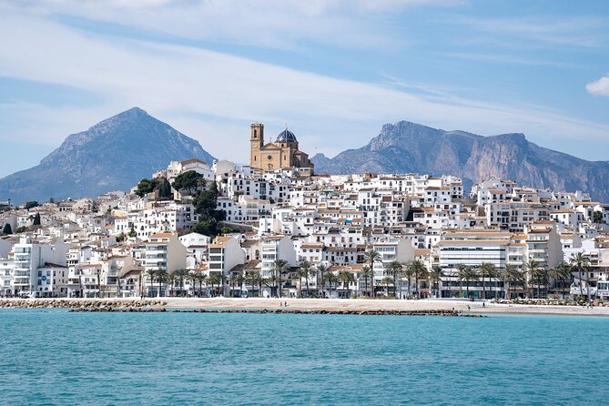 Bay Trip in Calpe or Altea With a Sailing Catamaran - Pricing and Guarantee