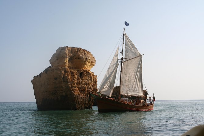 BBQ Cruise on the Pirate Ship Leãozinho - Overview and Itinerary