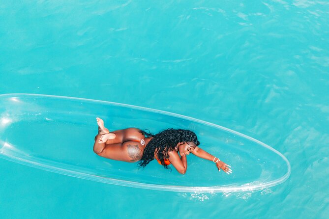 Beautiful Clear Canoe Photoshoot FREE Videoshoot - Posing and Styling Ideas for Your Clear Canoe Photoshoot