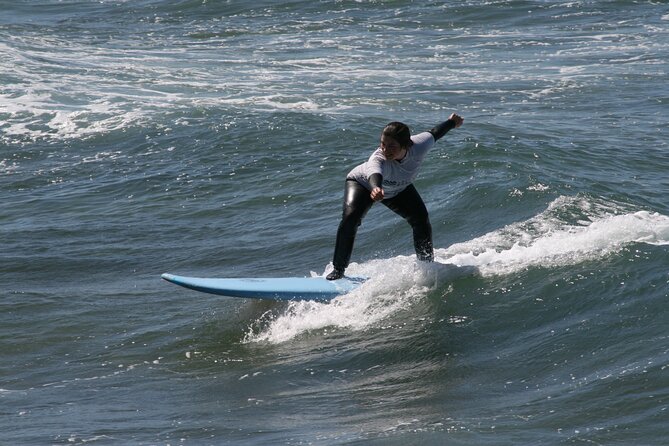 Beginners, Intermediate and Advanced Surf Lessons - Equipment and Inclusions