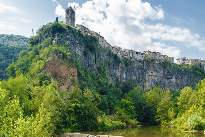 Besalú, Banyoles Lake, and the Historical Garrotxa Day Trip - Overview of the Garrotxa Day Trip