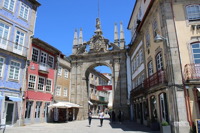 Best of Braga and Guimaraes Day Trip From Porto - Tour Overview and Highlights