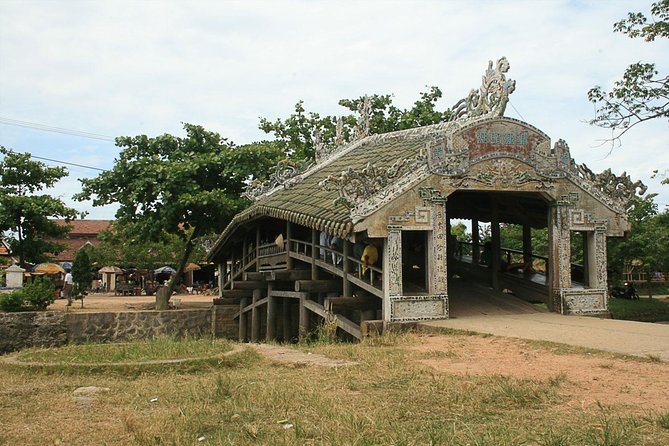 Bike to Thanh Toan Village - Hue Biking Tour - Inclusions and Policies