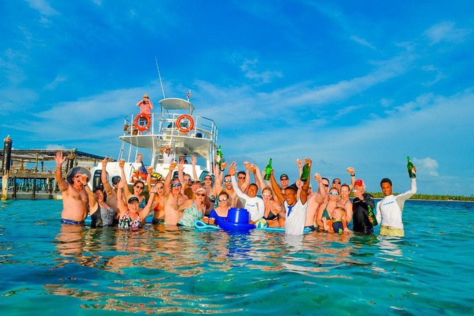 Breakers Premium Catamaran Adventure With Open Bar - Tour Highlights