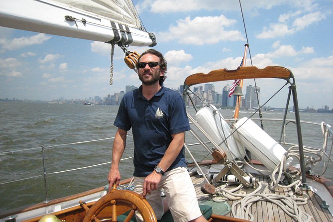 Bubbles and Bites Sail in New York City - Viator Help Center