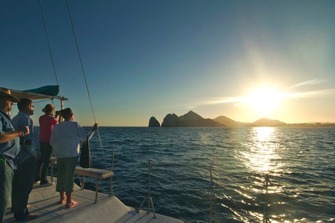 Cabo San Lucas Luxury Sunset Sail With Open Bar - Tour Details