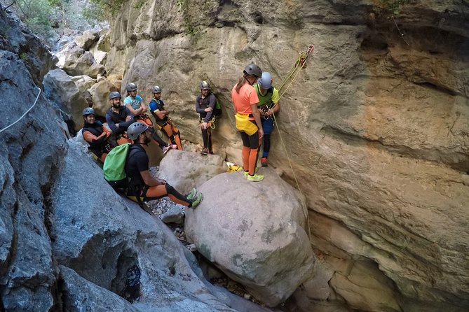 Canyoning Green Throat - What to Expect