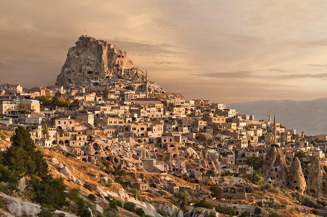Cappadocia Red Tour (Pro Guide, Tickets, Lunch, Transfer Incl) - Complimentary Admission and Group Size