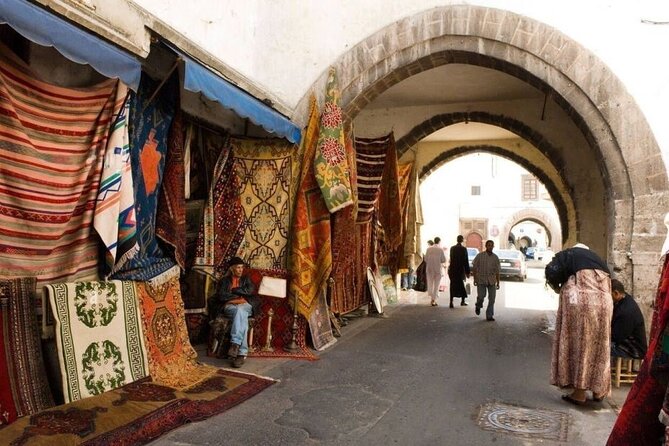 Casablanca Stopover Tour With Round Trip Transfer - Highlights of the Casablanca Stopover Tour