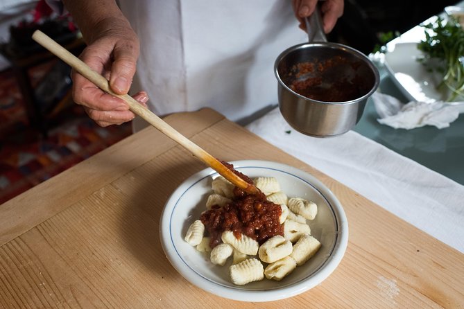 Cesarine: Market Tour & Cooking Class at Locals Home in Lucca - Start Time and End Point