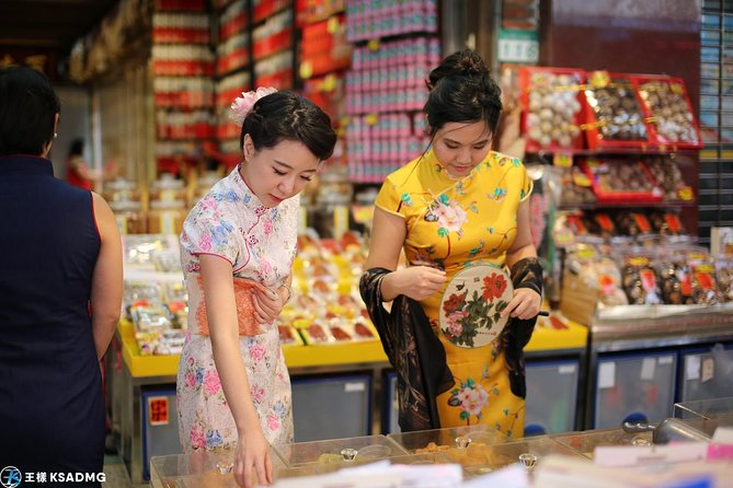 Changing Cheongsam in Dadaocheng, Taipei City - Pricing and Booking Details