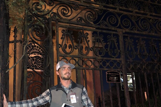 Charleston Boo Hag & Brews Walking Ghost and Bar Tour - Tour Overview and Highlights