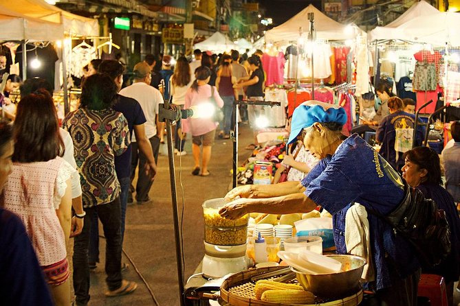 Chiang Rai Night Tour by TUK TUK - Meeting and Pickup