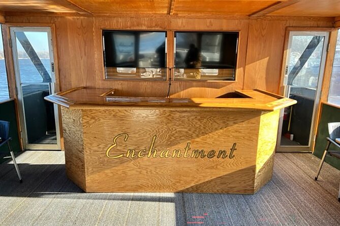 Chicago Skyline Tiki Bar Cruise From Chicago Riverwalk - Pricing and Booking