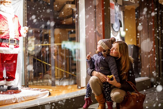 Christmas Charms in Hamburg – Private Walking Tour - Festive Market Tour