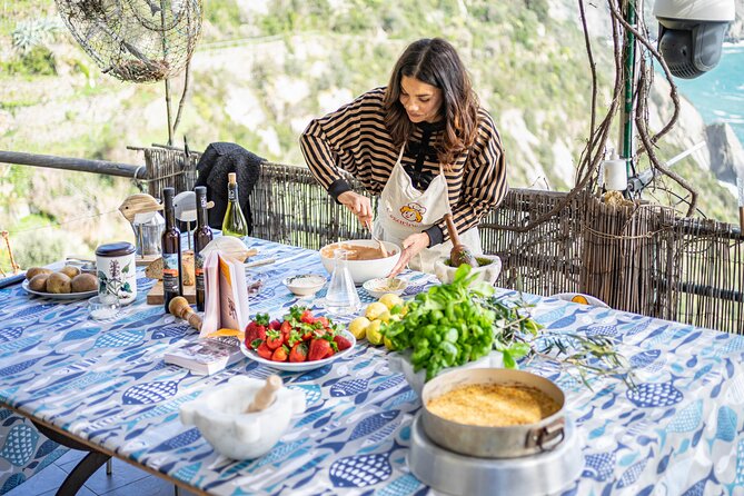 Cinque Terre: Pesto Cooking Class With Sea View in Riomaggiore - Boost Italian Cooking Skills With Pesto Sauce