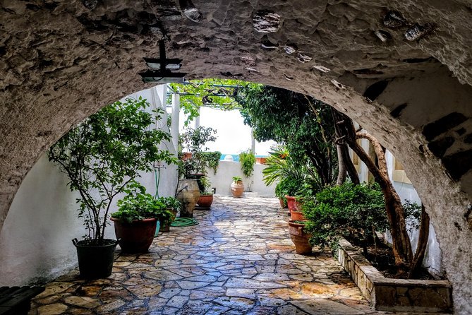 Corfu Shore Excursion and City Tour With Balcony of the Gods - Tour Guide Experience