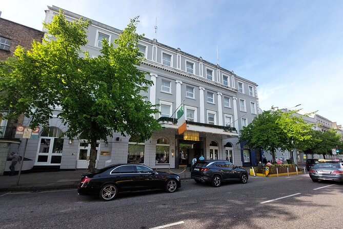 Cork City To Galway Private Chauffeur Driven Car Service - Meeting and Pickup