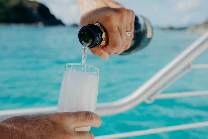 Cruz Bay Champagne Sunset Sail With Open Bar & Hors Doeuvres - Indulge in Complimentary Champagne and Hors Doeuvres