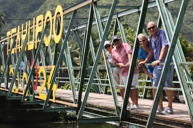 Day Tour to Teahupoo Along Tahitis West Coast, Private Personalised Small Group - Tour Highlights