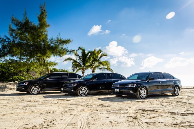 Departures in Luxury Sedan From Puerto Aventuras to CUN Airport - Luxury Sedan Departure Times