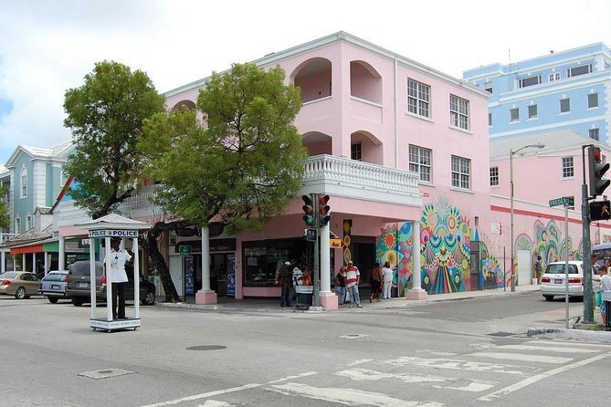 Dilly Dally Walking Tour of Nassau Attractions - Meeting and Pickup Information