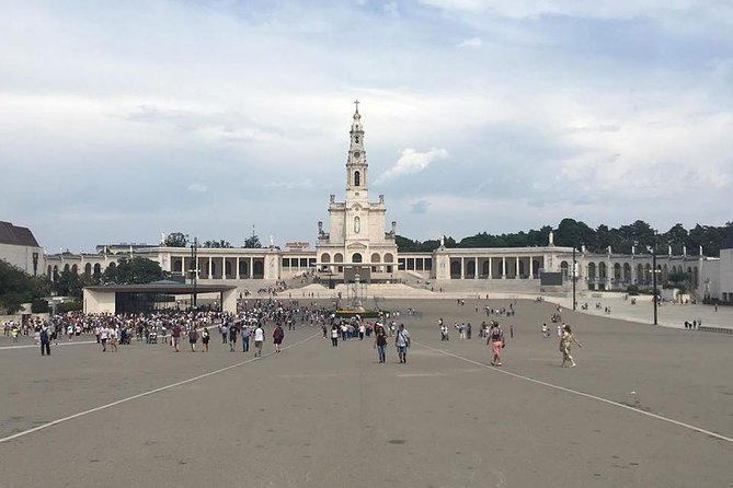Divine Fátima Full Day Private Tour - Morning Itinerary
