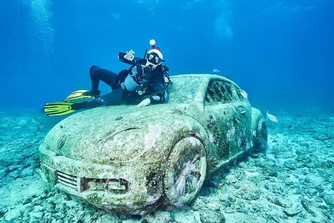 Diving in Cancun Underwater Museum of Art - Enjoy a Personalized Diving Experience