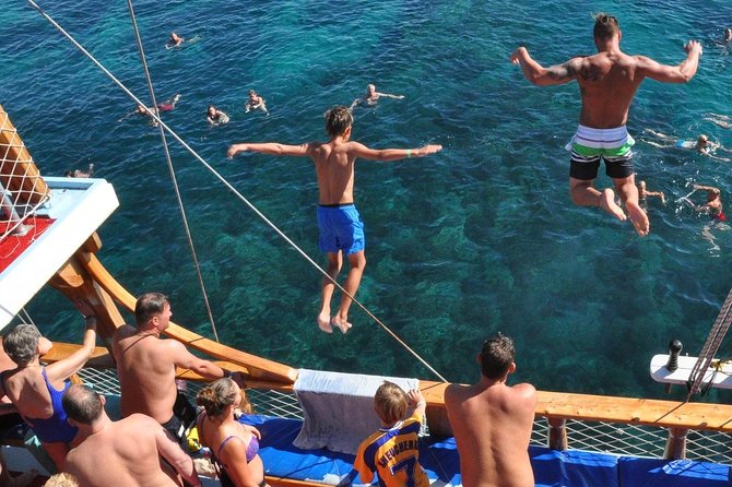 Dolphin Islands Boat Trip Lunch and Soft Drink Included From Side - Tour Details