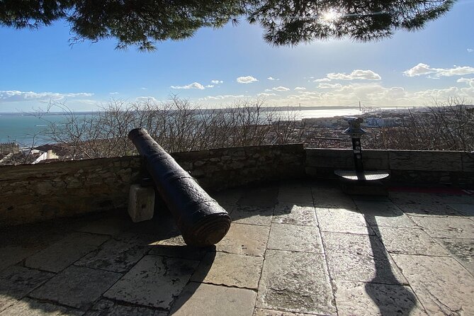 E-Ticket to St. George With Audio Tour and Lisbon City Audio Tour - The Sum Up
