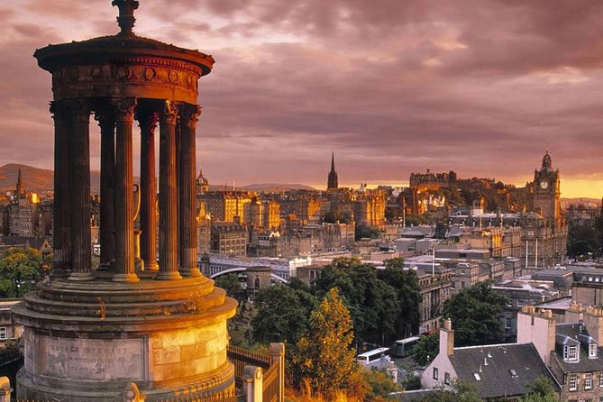 Edinburgh 3 Hour Walking Tour Spanish Tour Guide - Overview of Edinburghs UNESCO World Heritage Site